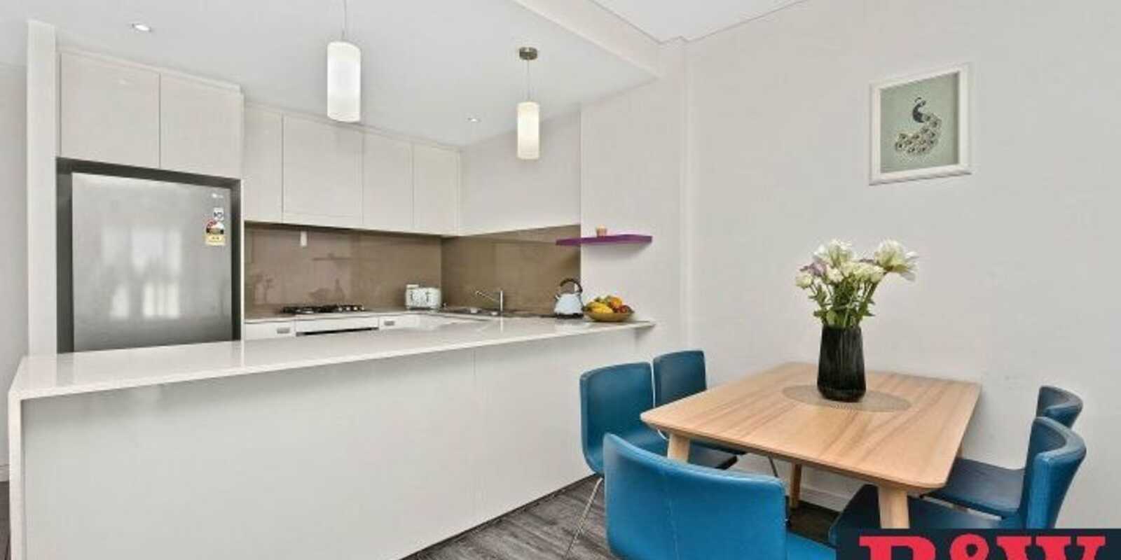 51/10 Bidjigal Road Arncliffe