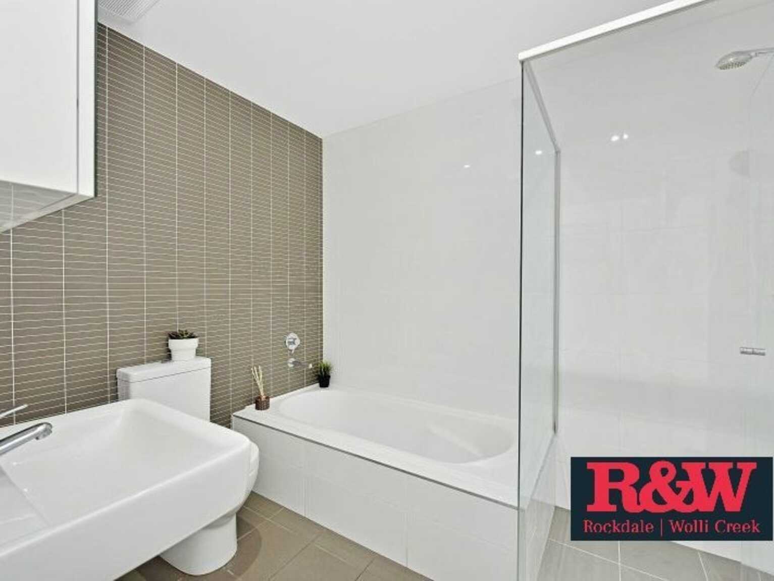 51/10 Bidjigal Road Arncliffe