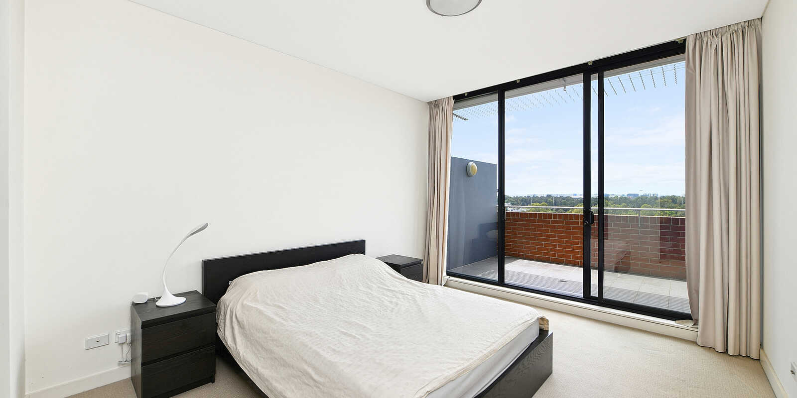 701/8 Brodie Spark Drive Wolli Creek 701/8 Brodie Spark Drive Wolli Creek