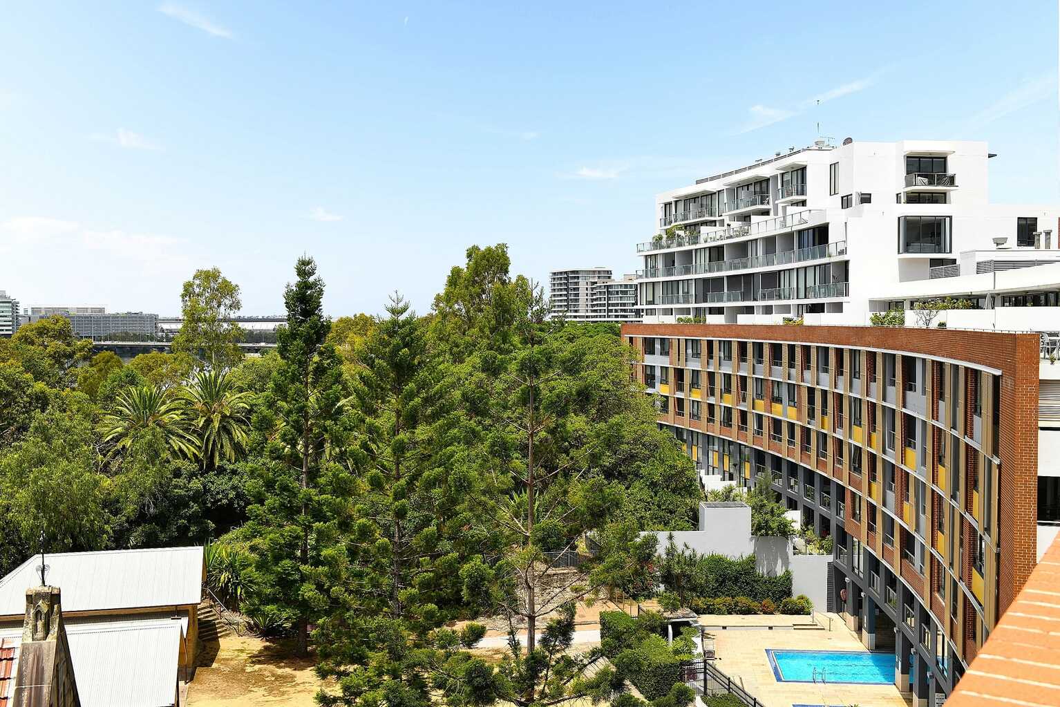 701/8 Brodie Spark Drive Wolli Creek 701/8 Brodie Spark Drive Wolli Creek