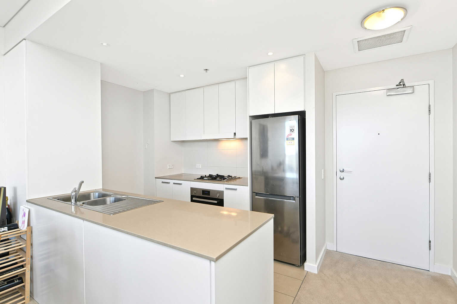806/12 Brodie Spark Drive Wolli Creek 806/12 Brodie Spark Drive Wolli Creek