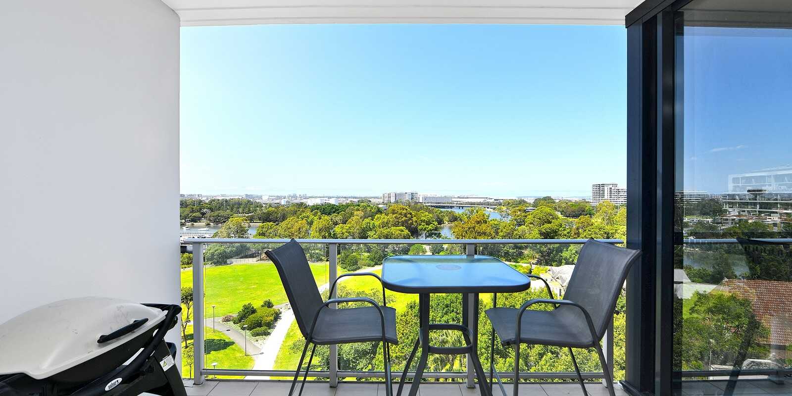806/12 Brodie Spark Drive Wolli Creek 806/12 Brodie Spark Drive Wolli Creek