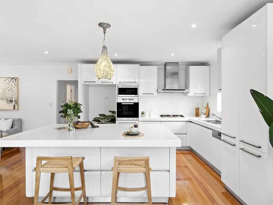 2 Scarborough Street Monterey