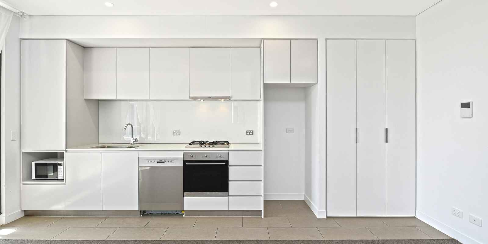 608/15 Brodie Spark Drive Wolli Creek 608/15 Brodie Spark Drive Wolli Creek