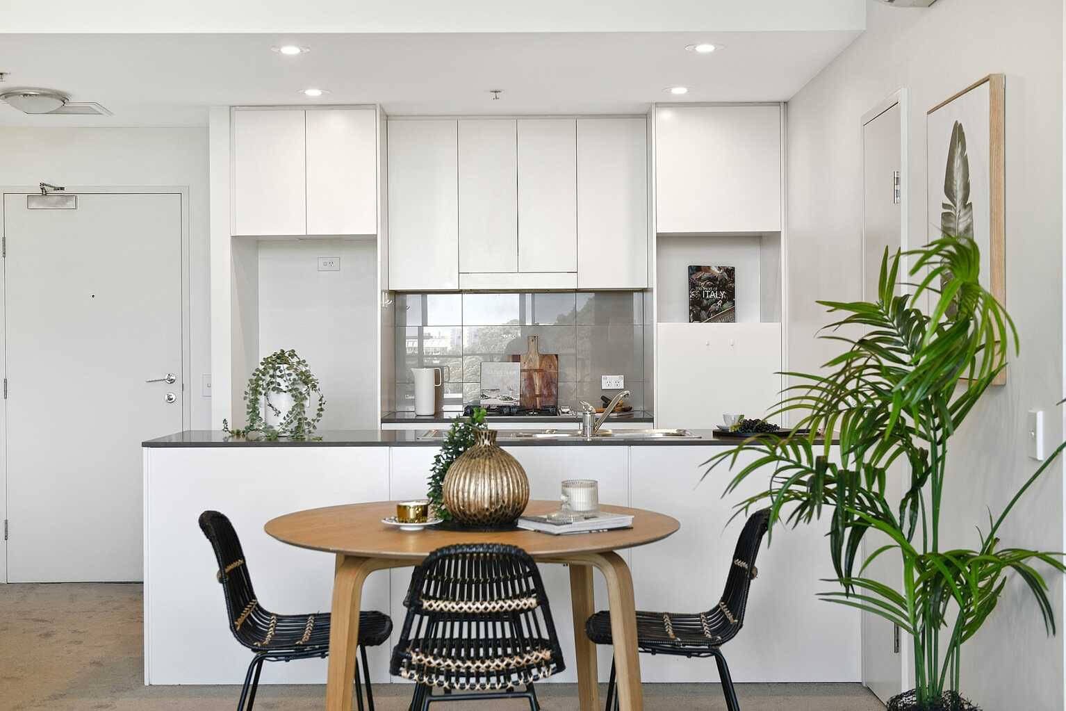 404/12 Brodie Spark Drive Wolli Creek 404/12 Brodie Spark Drive Wolli Creek