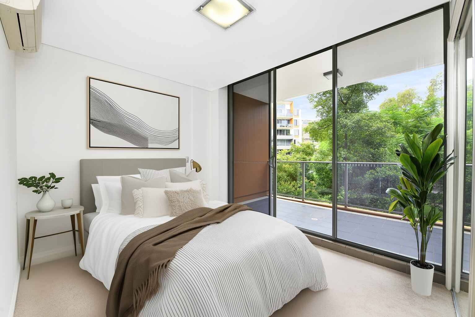 439/3 Loftus Street Turrella