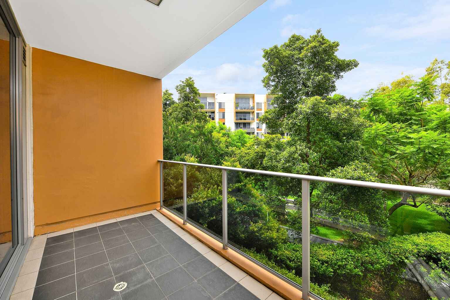 439/3 Loftus Street Turrella