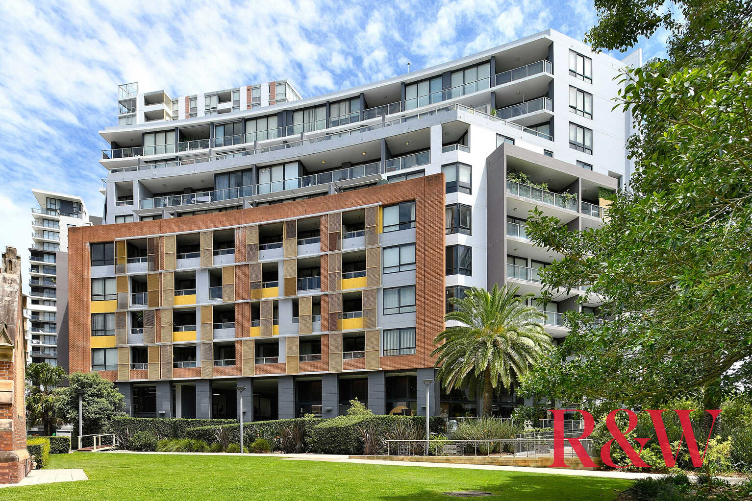 1009/10 Brodie Spark Drive Wolli Creek 1009/10 Brodie Spark Drive Wolli Creek