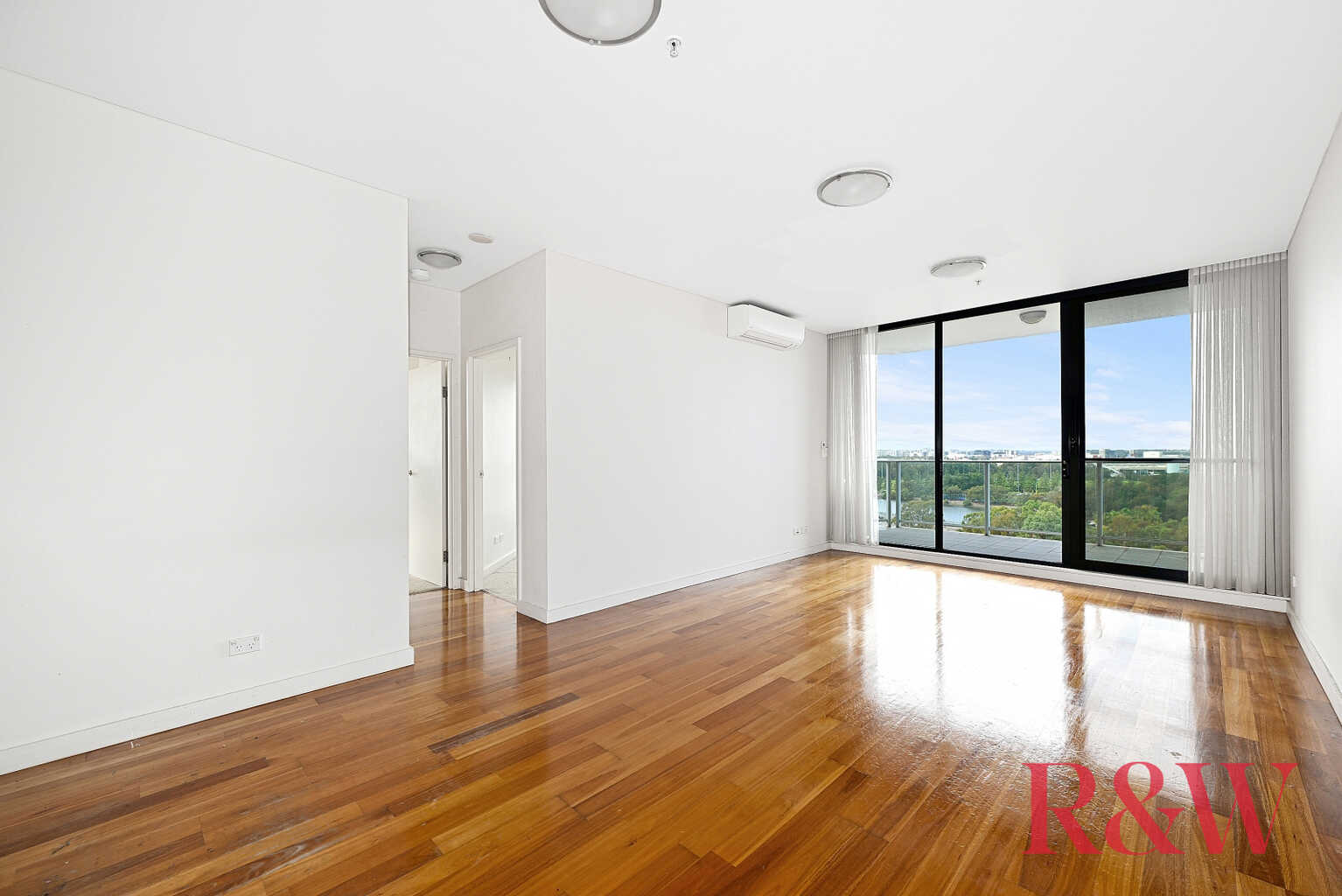 1009/10 Brodie Spark Drive Wolli Creek 1009/10 Brodie Spark Drive Wolli Creek