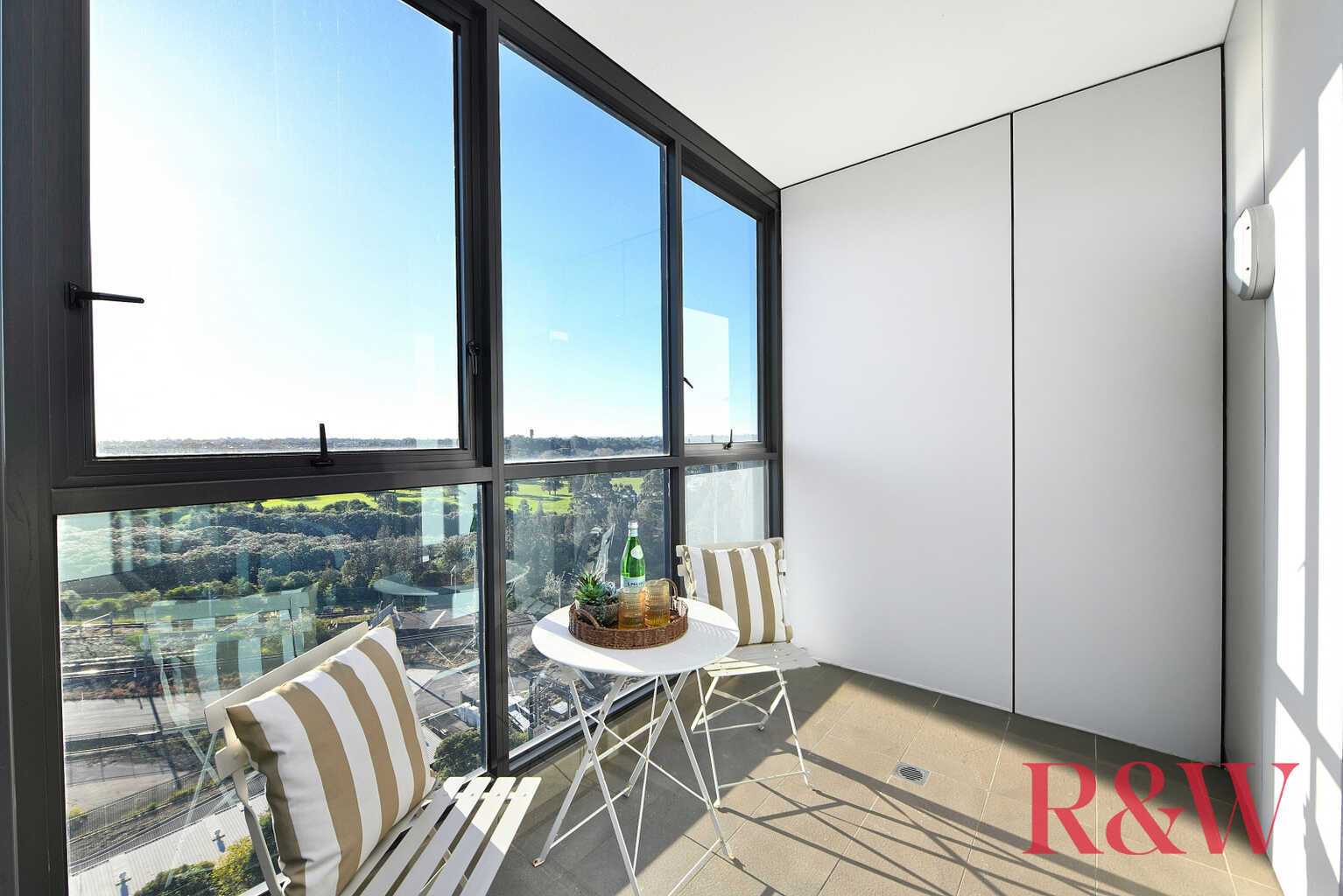 1010/7 Magdalene Terrace Wolli Creek 1010/7 Magdalene Terrace Wolli Creek