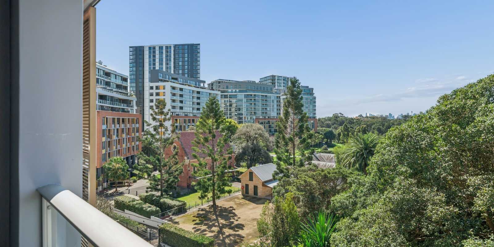 506/2 Brodie Spark Drive Wolli Creek 506/2 Brodie Spark Drive Wolli Creek