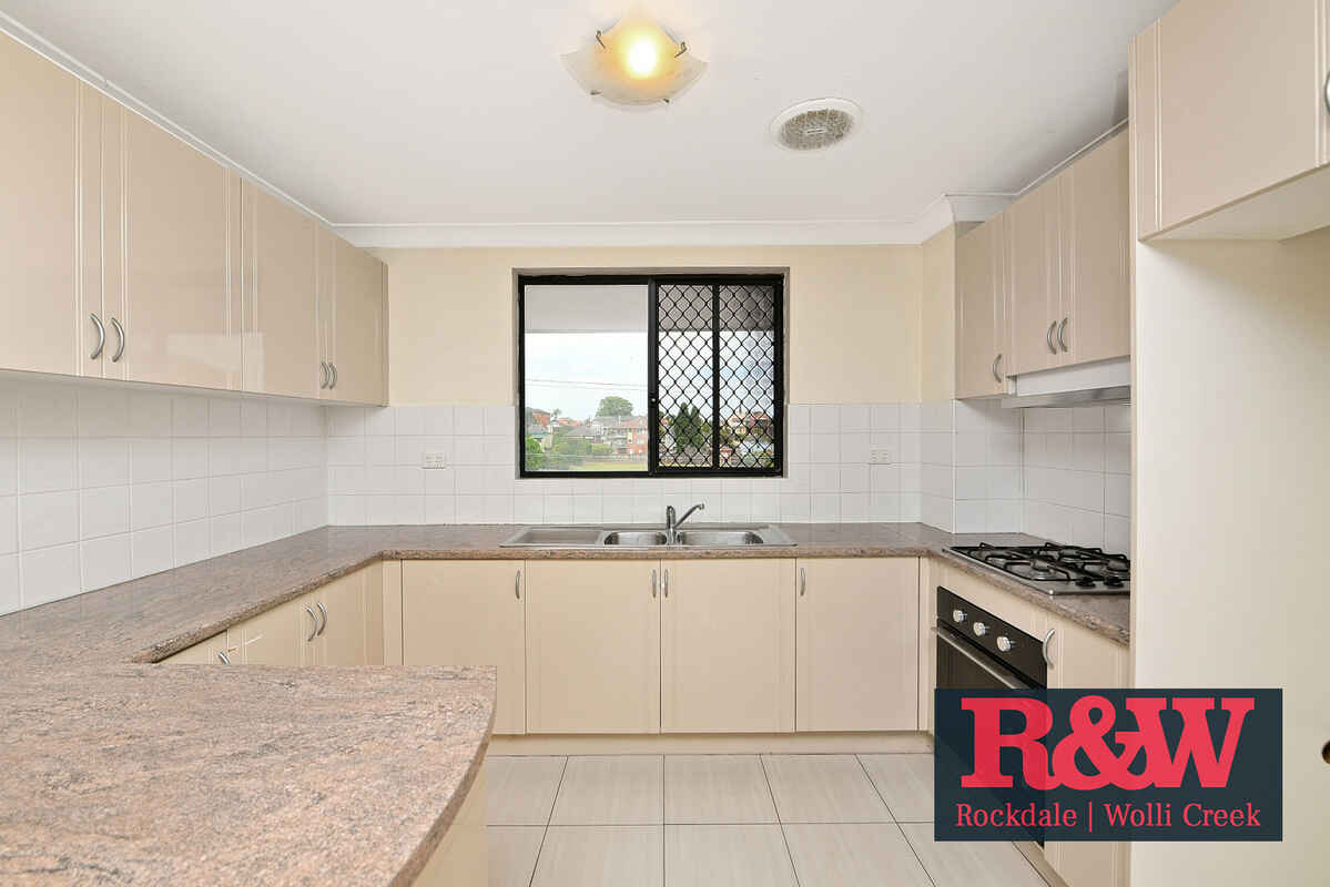 4/41-43 Harrow Road Bexley