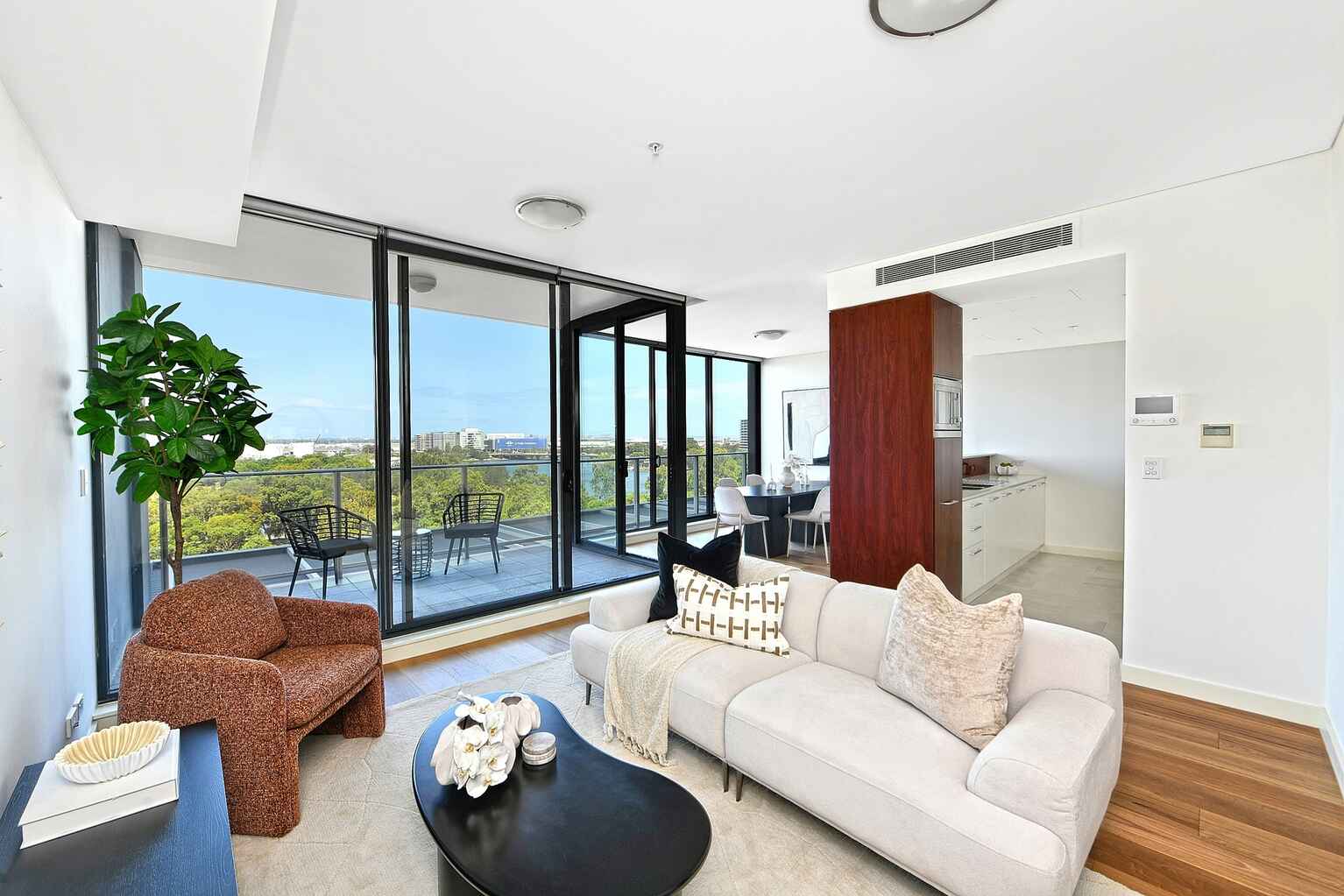 1010/10 Brodie Spark Drive Wolli Creek