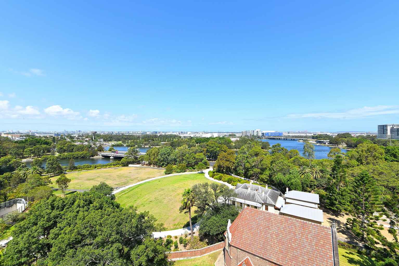 1010/10 Brodie Spark Drive Wolli Creek