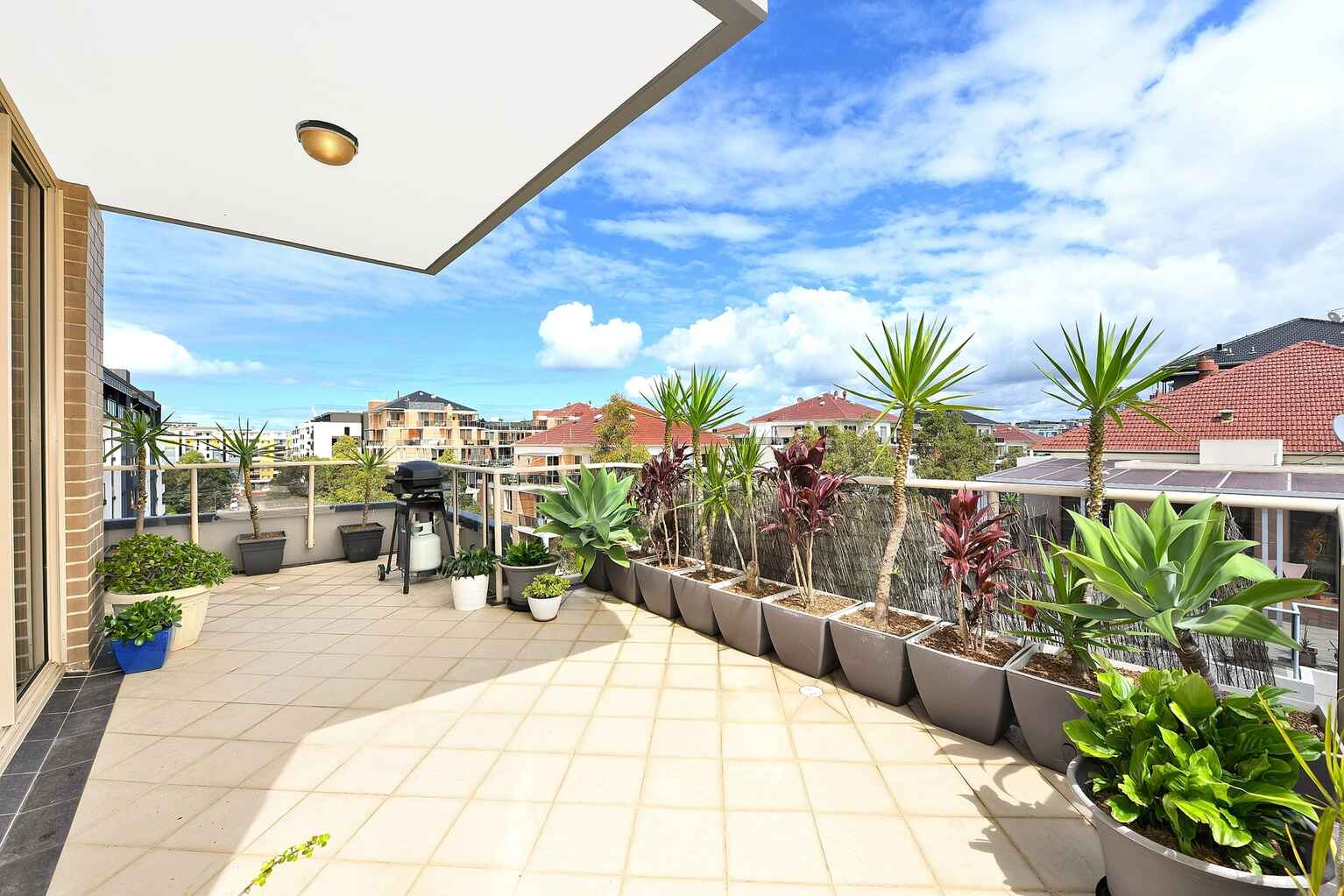 161/90 Bonar Street Wolli Creek