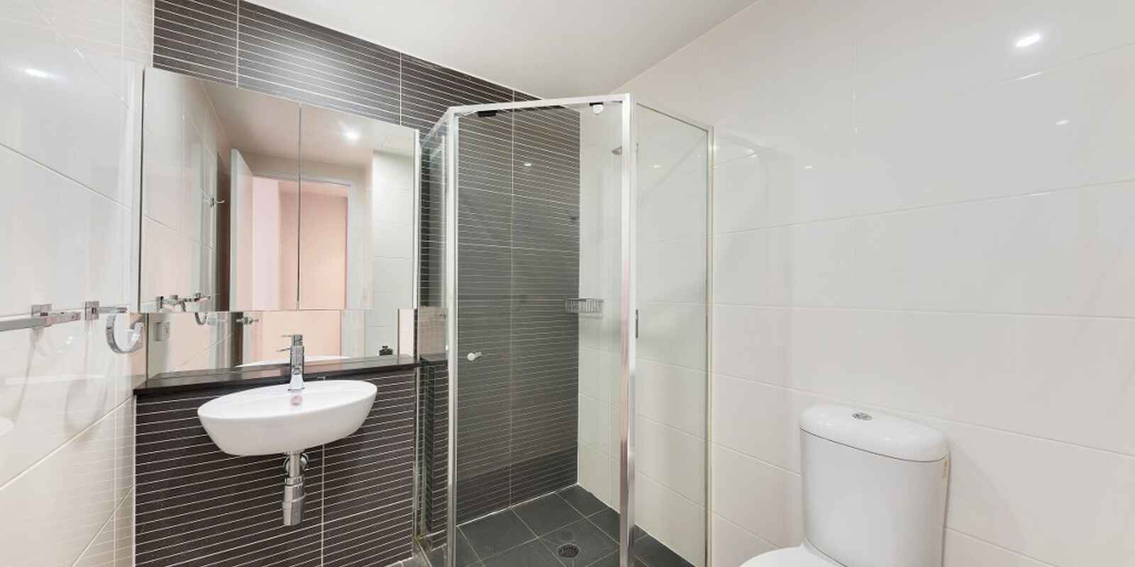 838/3 Loftus Street Turrella