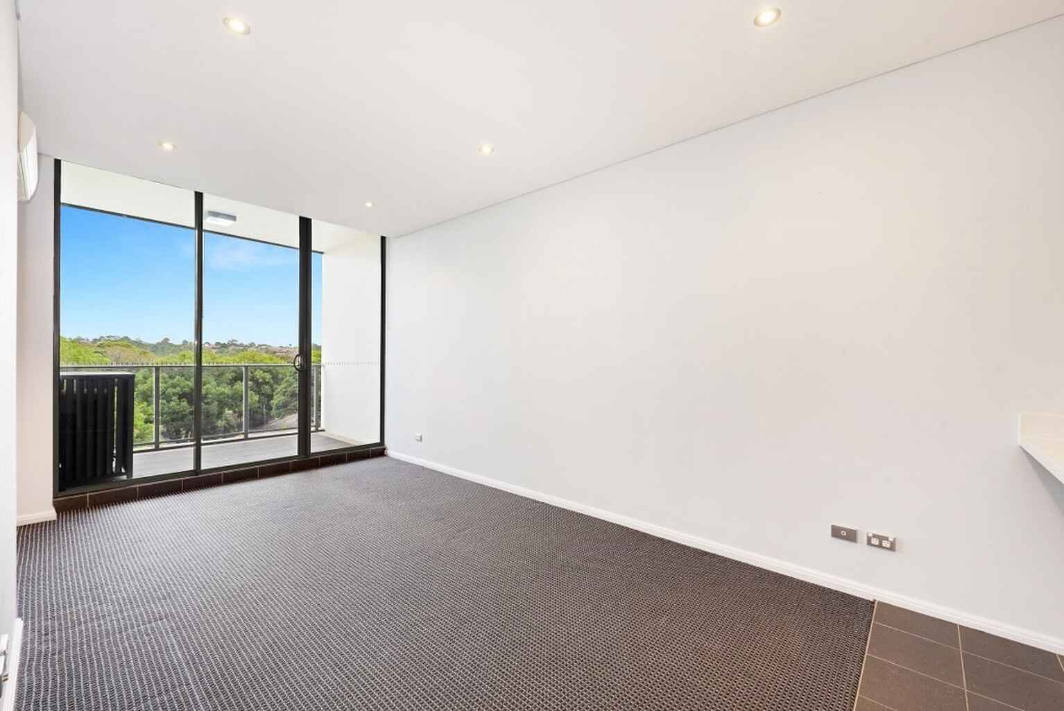 838/3 Loftus Street Turrella
