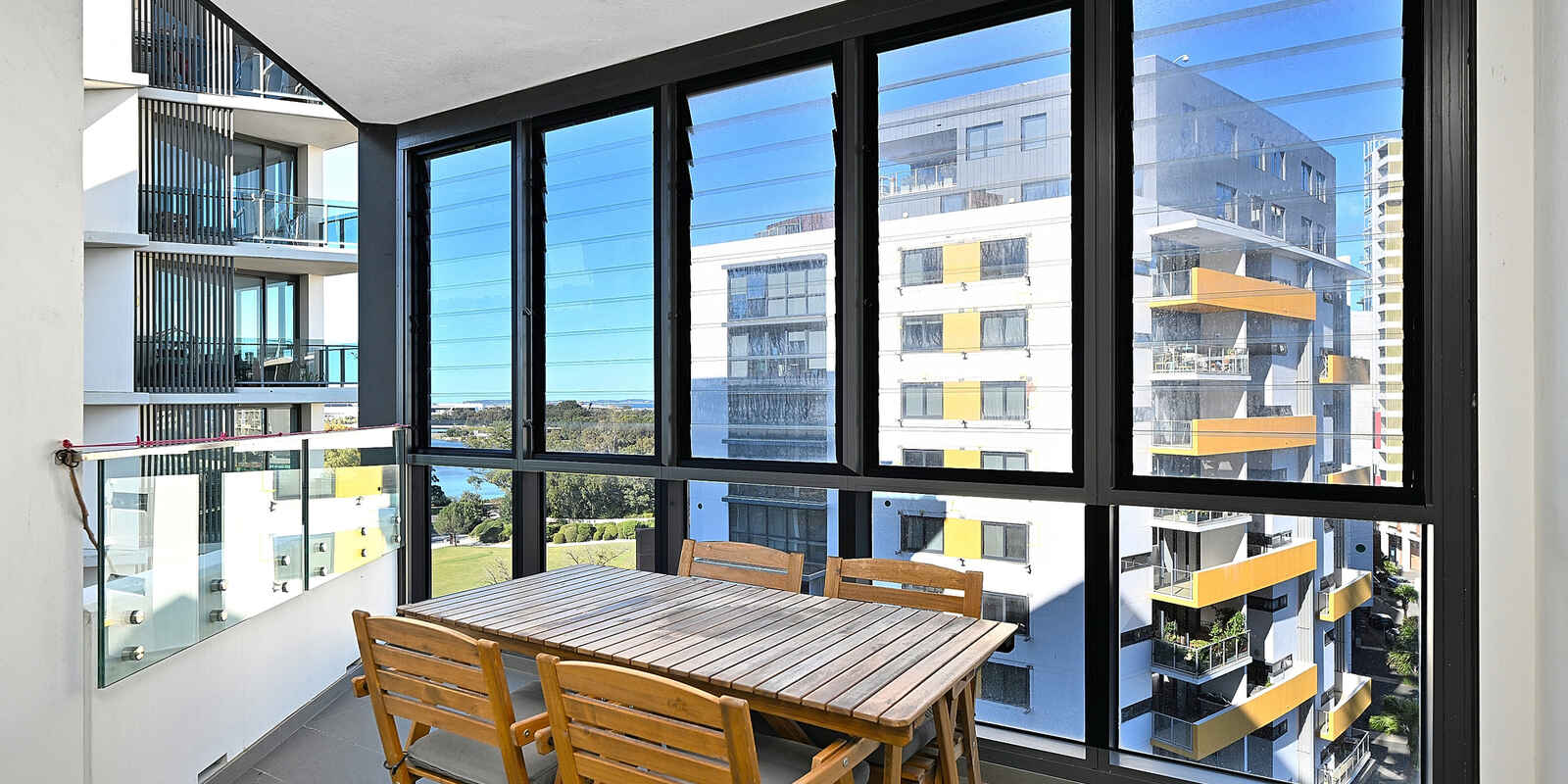 706/9 Brodie Spark Drive Wolli Creek 706/9 Brodie Spark Drive Wolli Creek