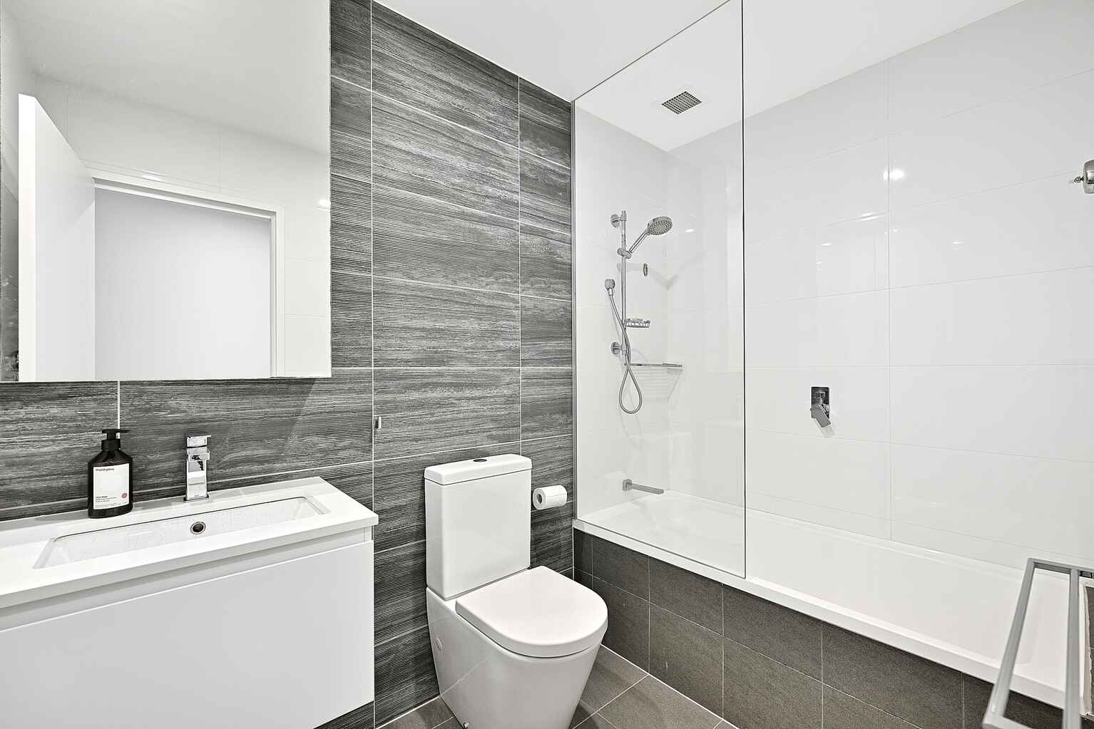 706/9 Brodie Spark Drive Wolli Creek 706/9 Brodie Spark Drive Wolli Creek