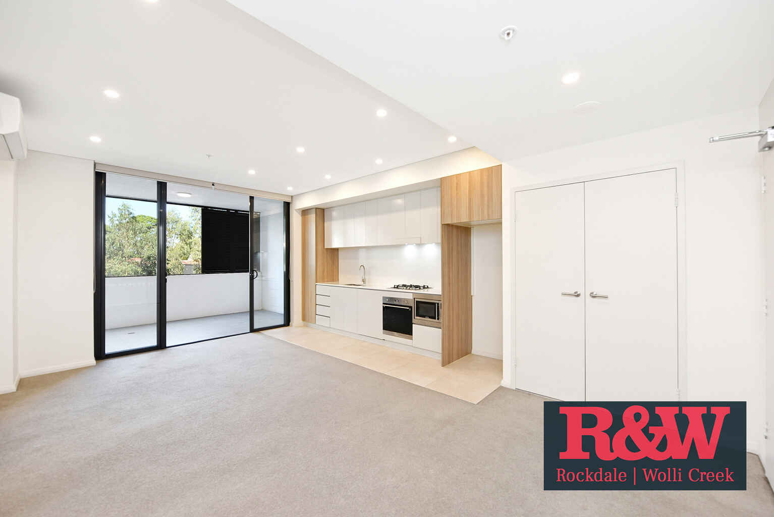 G06/118 Princes Highway Arncliffe