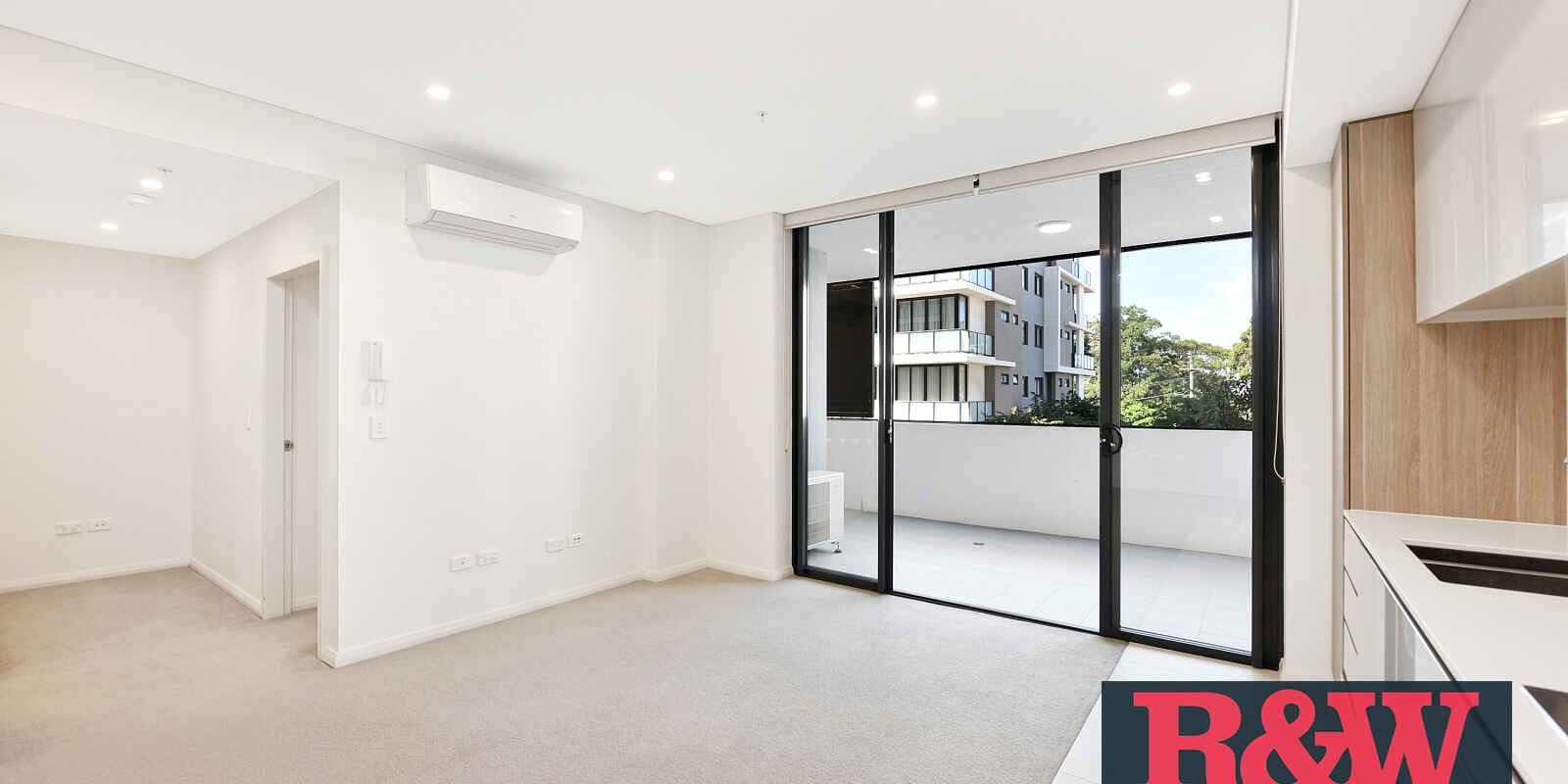 G06/118 Princes Highway Arncliffe