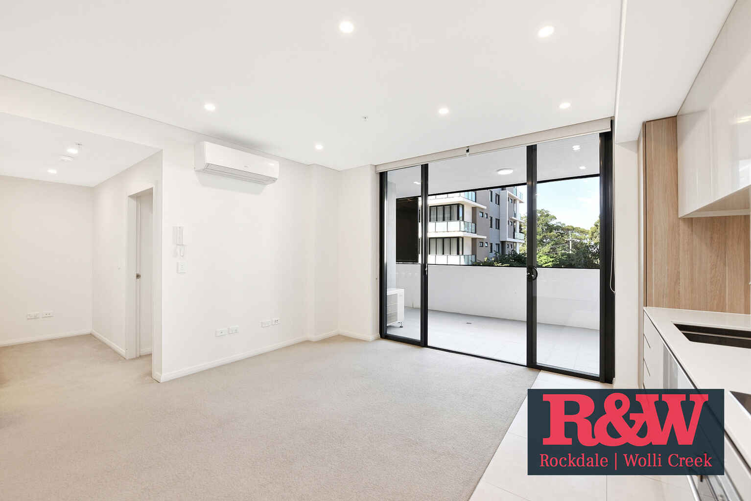 G06/118 Princes Highway Arncliffe