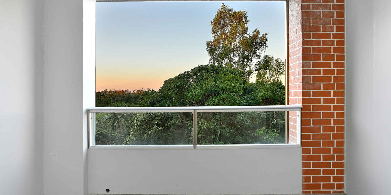 506/2 Brodie Spark Drive Wolli Creek 506/2 Brodie Spark Drive Wolli Creek