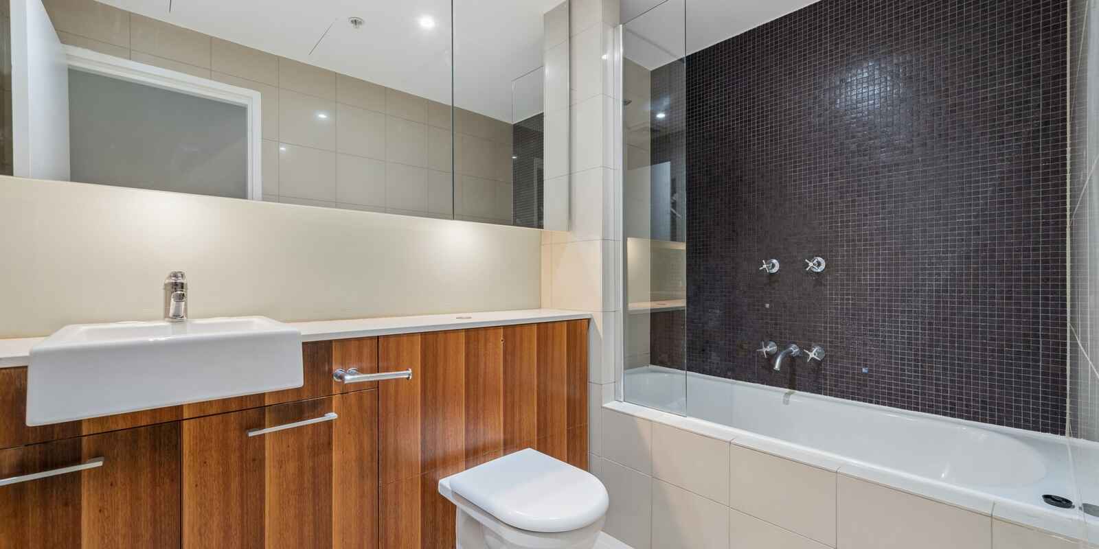 506/2 Brodie Spark Drive Wolli Creek 506/2 Brodie Spark Drive Wolli Creek