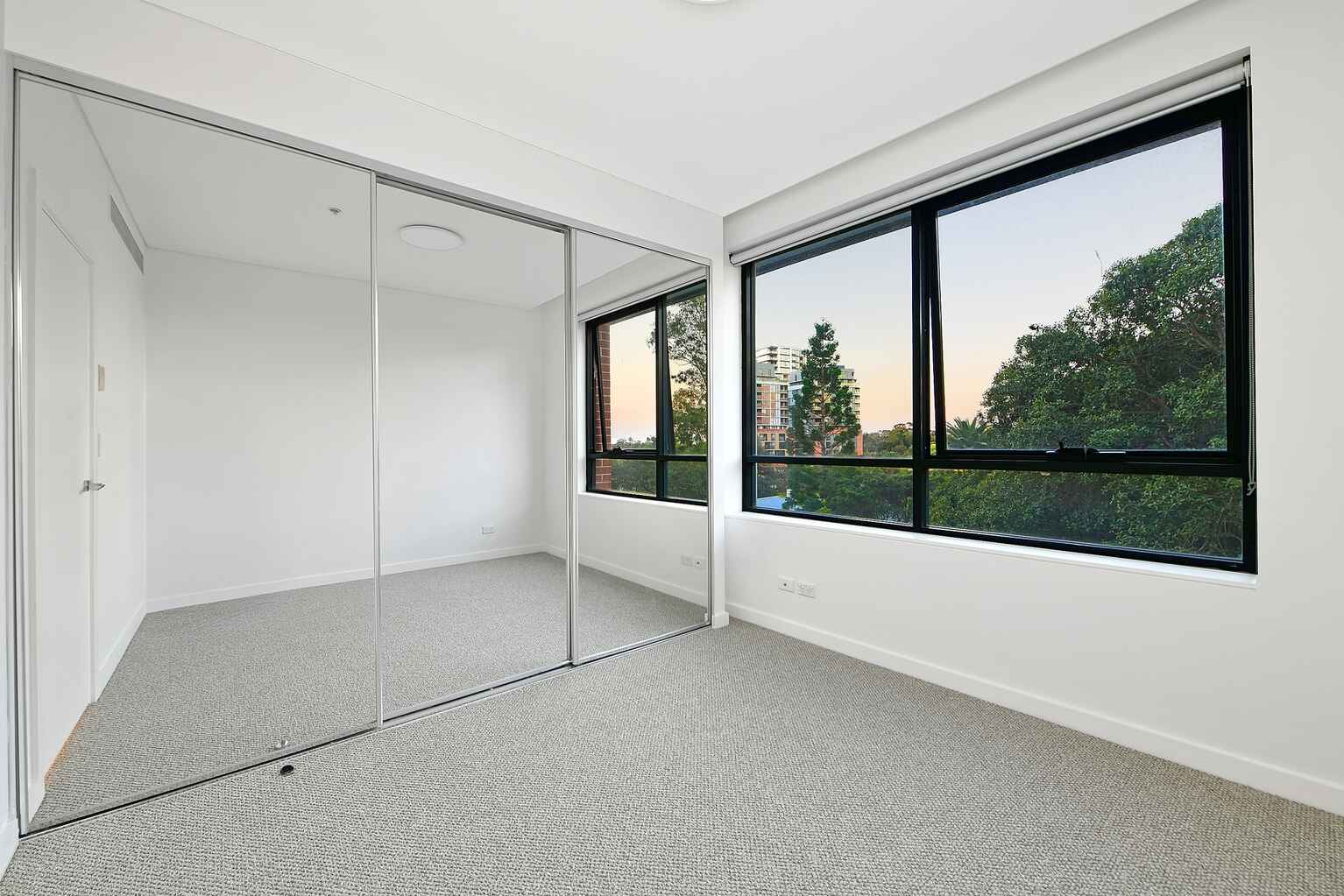 506/2 Brodie Spark Drive Wolli Creek 506/2 Brodie Spark Drive Wolli Creek