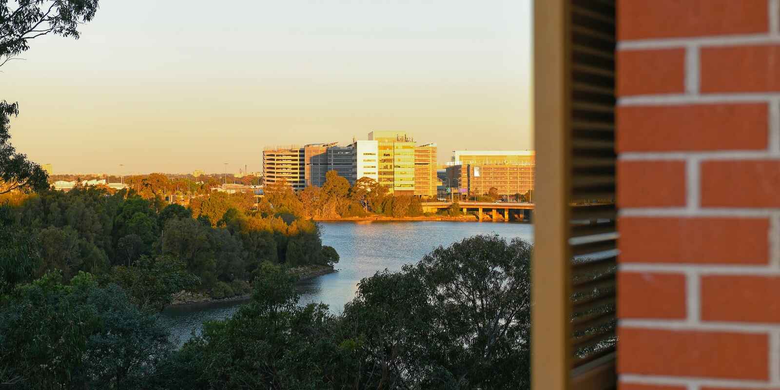 506/2 Brodie Spark Drive Wolli Creek 506/2 Brodie Spark Drive Wolli Creek
