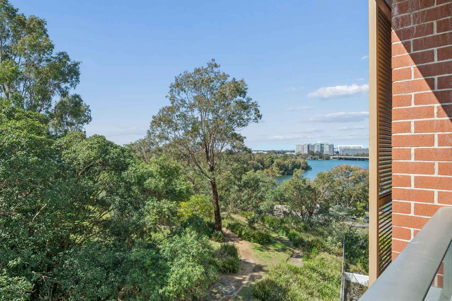 506/2 Brodie Spark Drive Wolli Creek 506/2 Brodie Spark Drive Wolli Creek